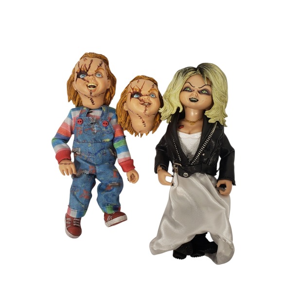 Chucky & Tiffany Horror Dolls As IS  2-Pack with Extra Chucky Head Accessory - Picture 1 of 6